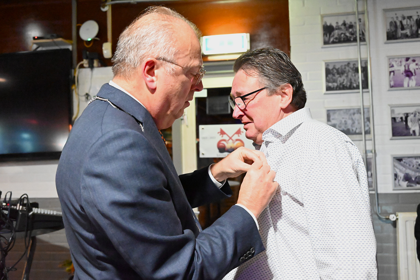 Fred Martijn en burgemeester van Leiden Peter van der Velden