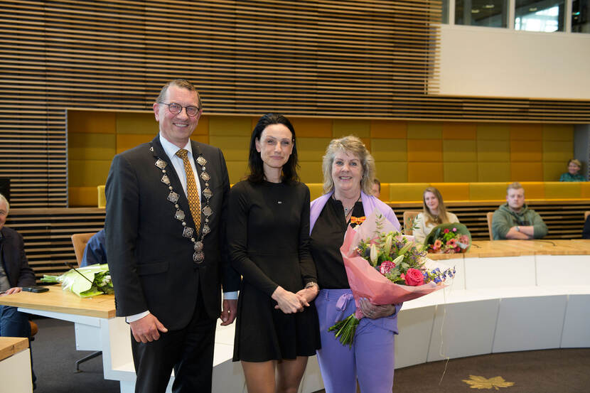 Erepenning Menslievend Hulpbetoon in zilver voor Krista